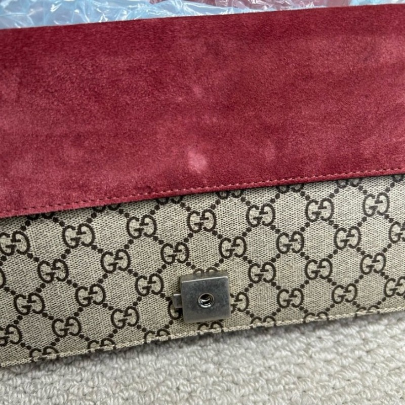 Gucci古馳酒神花卉鏈條包 經典老花配酒紅色麂皮 鏈條肩帶 可單肩可斜挎 容量實用 日常出門很方便-17