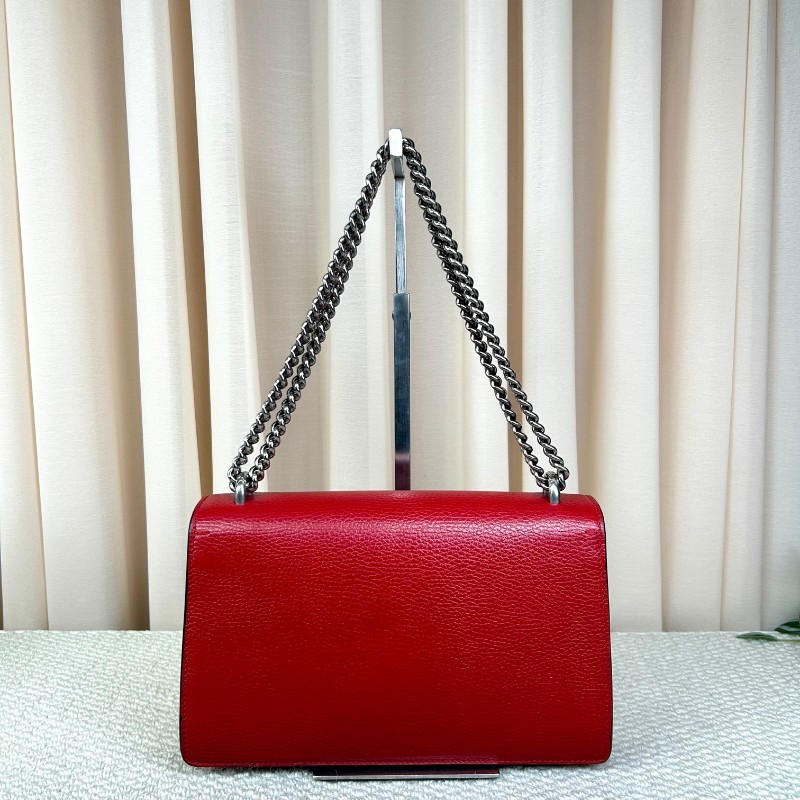 古馳GUCCI紅色鑽扣酒神 銀色鏈條 可單肩可斜挎 鑽扣很有質感 紅色很顯氣質 日常搭配很出彩 容量實用-6