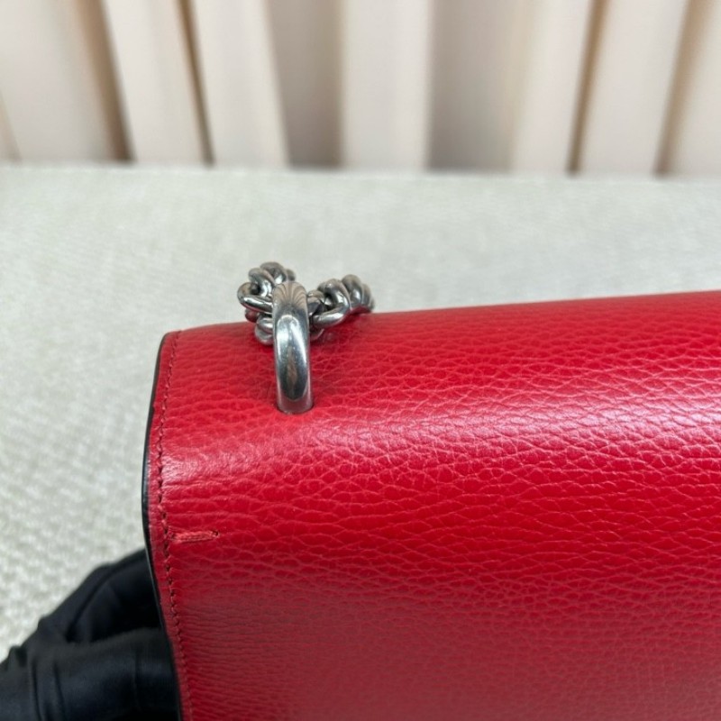 古馳GUCCI紅色鑽扣酒神 銀色鏈條 可單肩可斜挎 鑽扣很有質感 紅色很顯氣質 日常搭配很出彩 容量實用-15