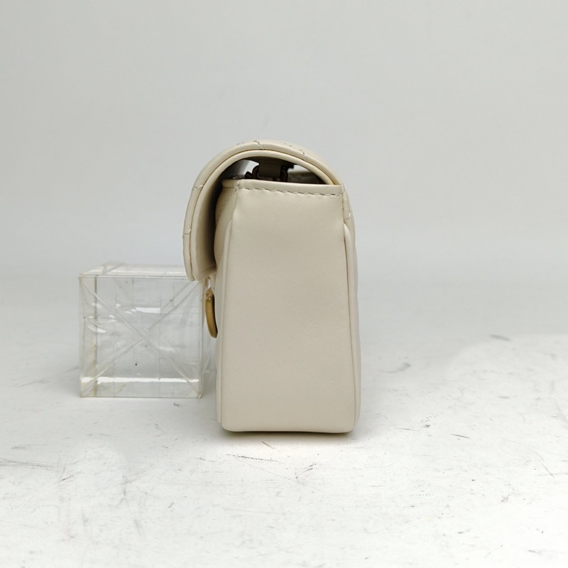 GUCCI GGMarmont肩背包超Mini16.5白色牛皮金扣-1