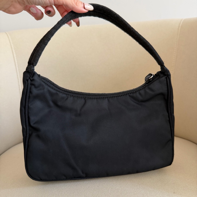 Prada hobo 黑色-2