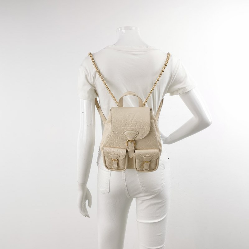 Louis Vuitton(LV) Backup牛皮純色老花壓紋雙肩包晶片款-1