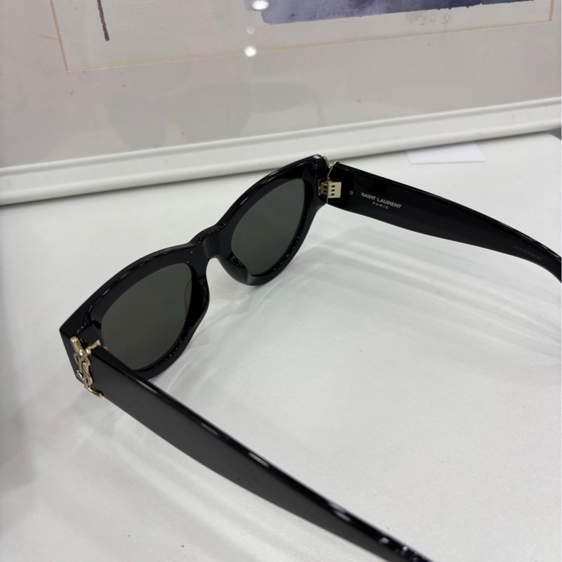 YSL聖羅蘭太陽眼鏡 黑色款 金色logo-4