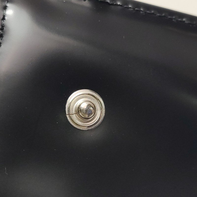 Prada牛皮尼龍布純色三角標誌零錢包-13