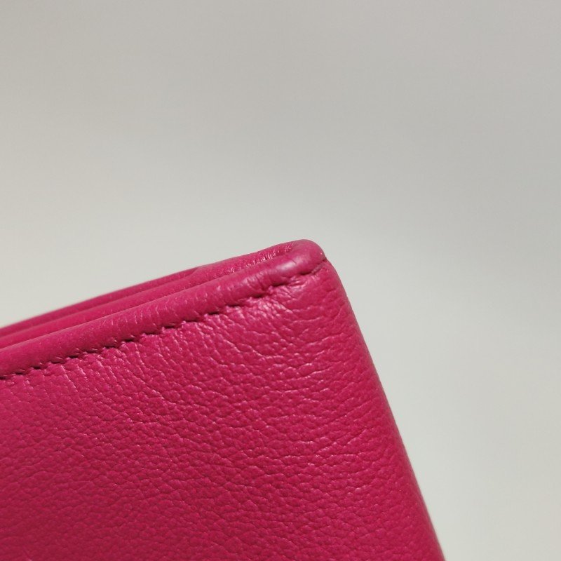 Saint Laurent 牛皮純色YSL標誌錢包-14