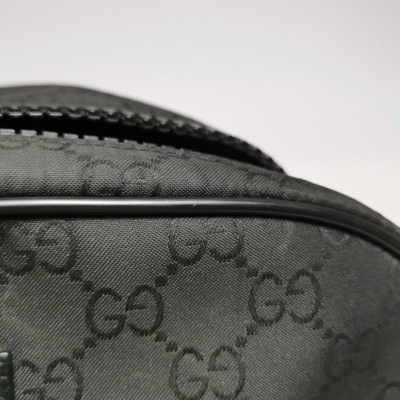 Gucci牛皮尼龍布純色雙G老花皮標字母Logo腰包胸包-14