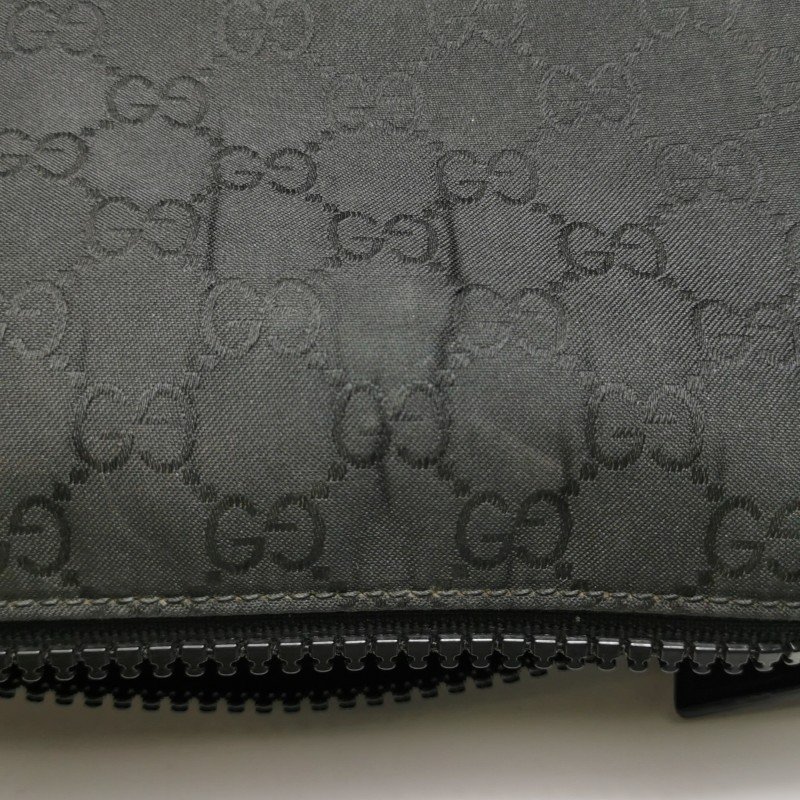 Gucci牛皮尼龍布純色雙G老花皮標字母Logo腰包胸包-16