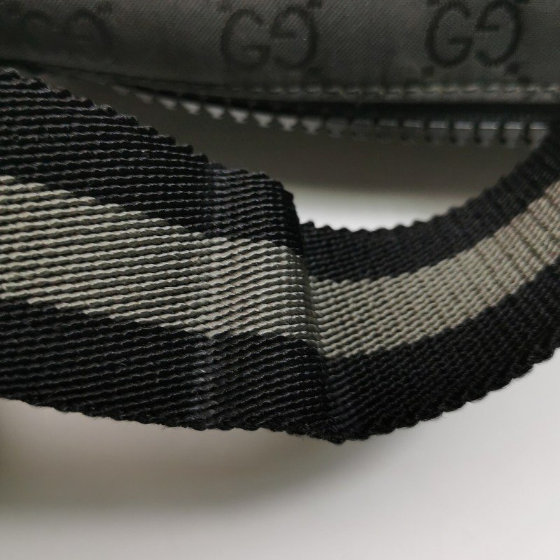 Gucci牛皮尼龍布純色雙G老花皮標字母Logo腰包胸包-25