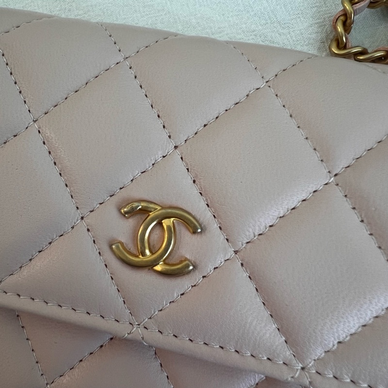 ෆ Chanel 粉色金球mini woc🈶購證-13