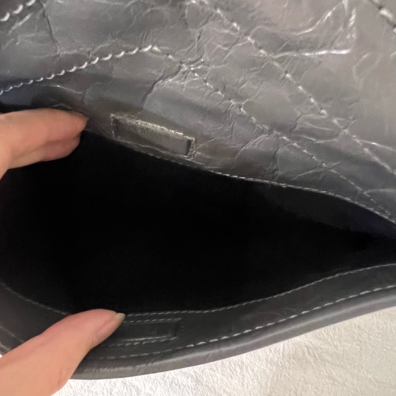 ෆ YSL Niki中號灰色-9