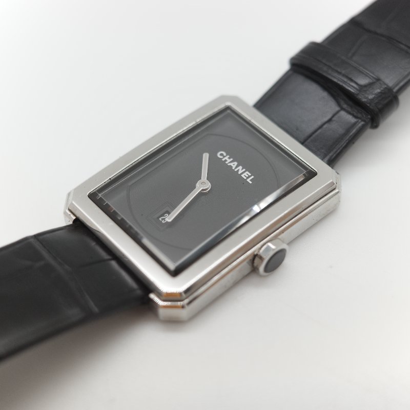 Chanel 香奈兒 BOY·FRIEND 34mm 黑色機刻雕紋 石英腕錶 2017 年-4