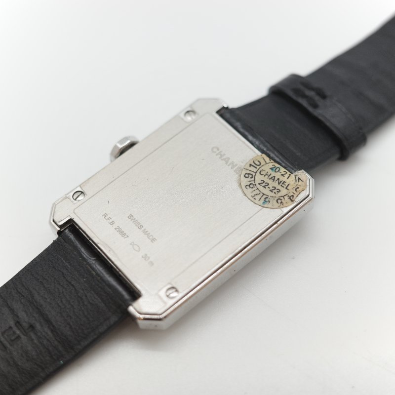 Chanel 香奈兒 BOY·FRIEND 34mm 黑色機刻雕紋 石英腕錶 2017 年-6