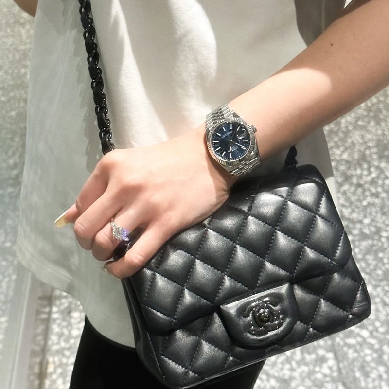 🈶購證 #芯片款 #閒置帶膜 香奈兒方胖子Cf17 #SoBlack 櫃上🉑遇不🉑求 稀有釋出✨-5