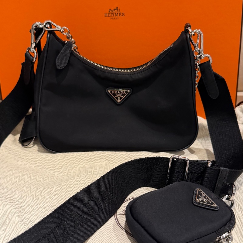 Prada HOBO 三合一 尼龍斜背包-0
