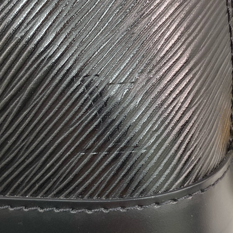△ Louis Vuitton 路易威登 Black Epi Leather Alma Backpack M25103 黑色水波紋皮革背包 - 267003228-16