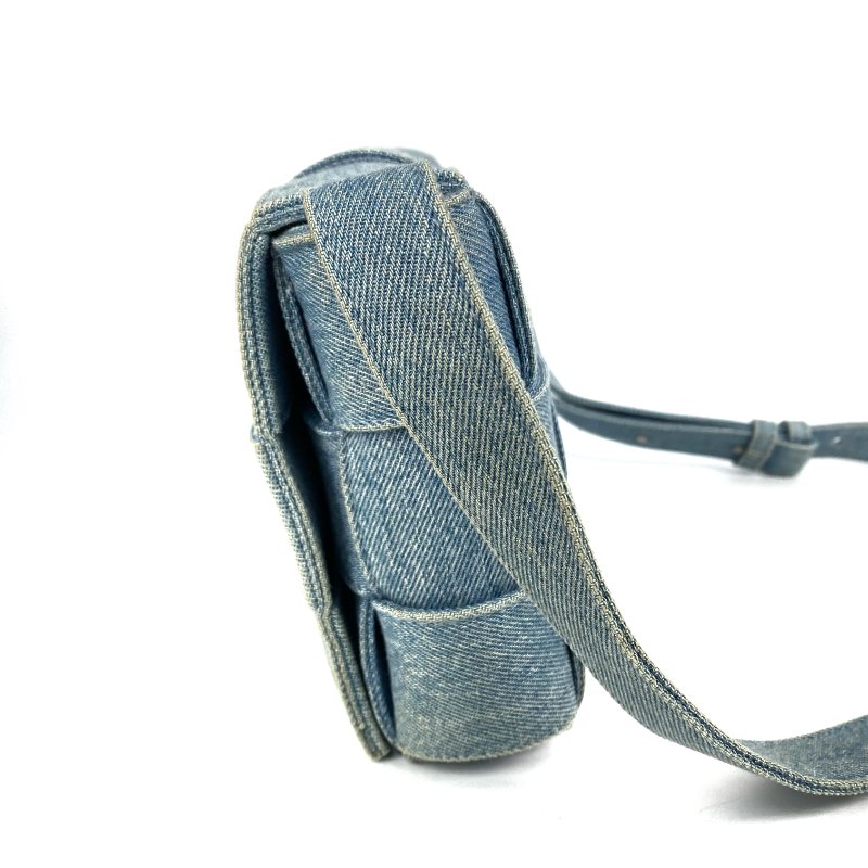 △ Bottega Veneta 寳緹嘉 Blue Denim Cassette Shoulder Bag 藍色牛仔布肩背袋 - 267002920-3