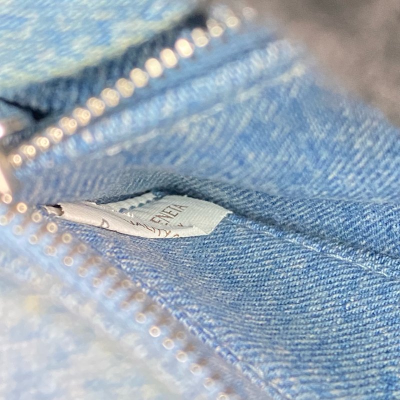 △ Bottega Veneta 寳緹嘉 Blue Denim Cassette Shoulder Bag 藍色牛仔布肩背袋 - 267002920-16