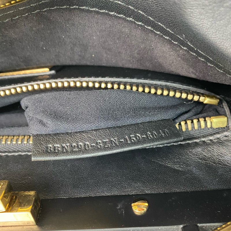 △ Fendi 芬迪 Black Calfskin Peekaboo 2 Way Bag 黑色小牛皮兩用袋 - 267003465-23