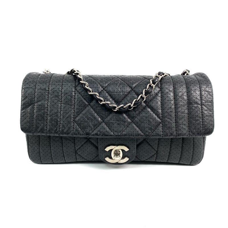 △ Chanel 香奈兒 Black Perforated Calfskin Silver Tone Metal Chain Shoulder Bag No.11 黑色穿孔小牛皮銀色金屬鎖鏈肩背袋No.11 - 267004717-1
