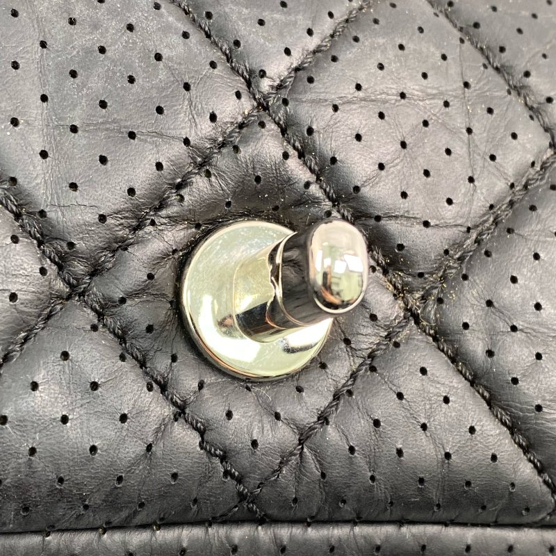 △ Chanel 香奈兒 Black Perforated Calfskin Silver Tone Metal Chain Shoulder Bag No.11 黑色穿孔小牛皮銀色金屬鎖鏈肩背袋No.11 - 267004717-14