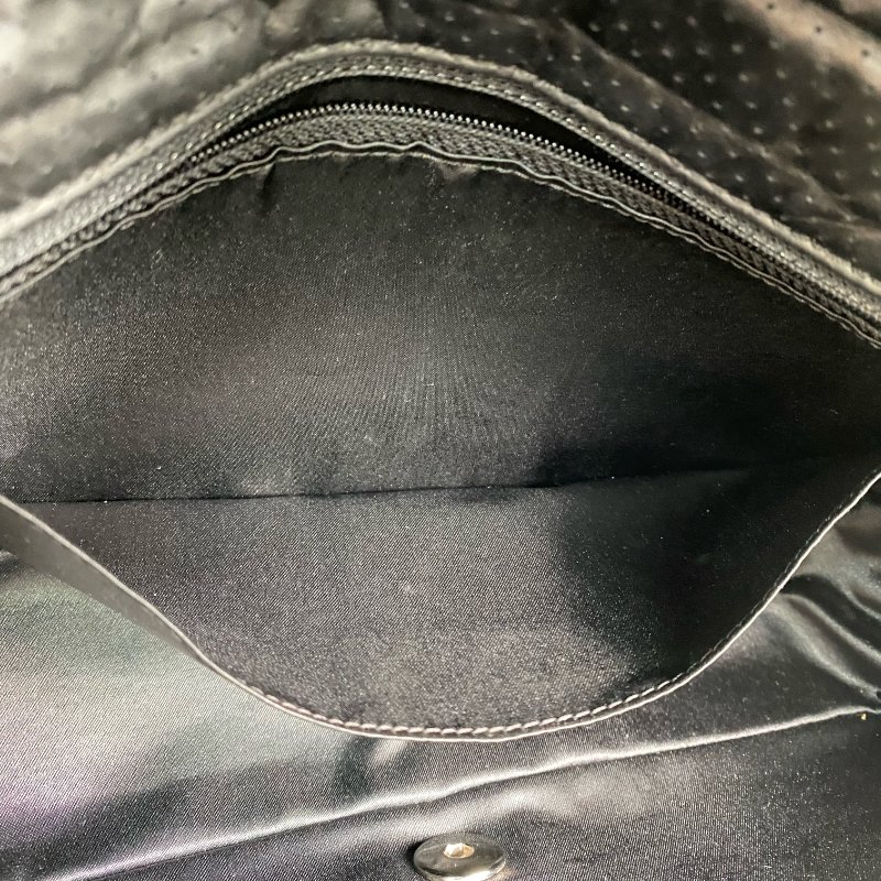 △ Chanel 香奈兒 Black Perforated Calfskin Silver Tone Metal Chain Shoulder Bag No.11 黑色穿孔小牛皮銀色金屬鎖鏈肩背袋No.11 - 267004717-18