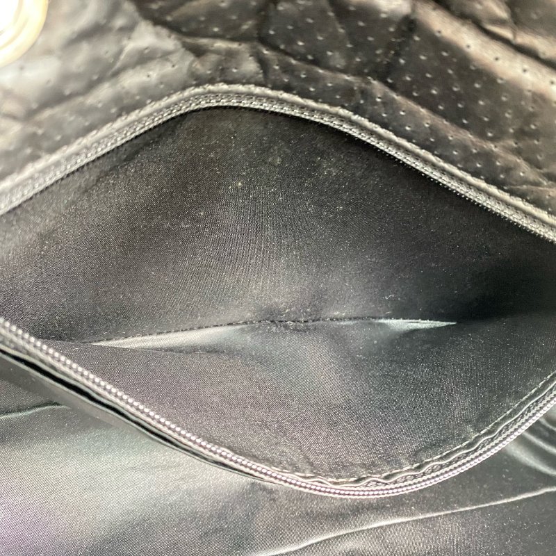 △ Chanel 香奈兒 Black Perforated Calfskin Silver Tone Metal Chain Shoulder Bag No.11 黑色穿孔小牛皮銀色金屬鎖鏈肩背袋No.11 - 267004717-19