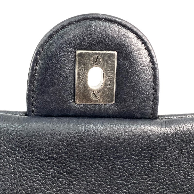 △ Chanel 香奈兒 Black Caviar Skin Ruthenium-Finish Metal Single Flap Chain Shoulder Bag No.22 黑色粒紋小牛皮鍍釕金屬鎖鏈肩背袋No.22 - 267004183-14