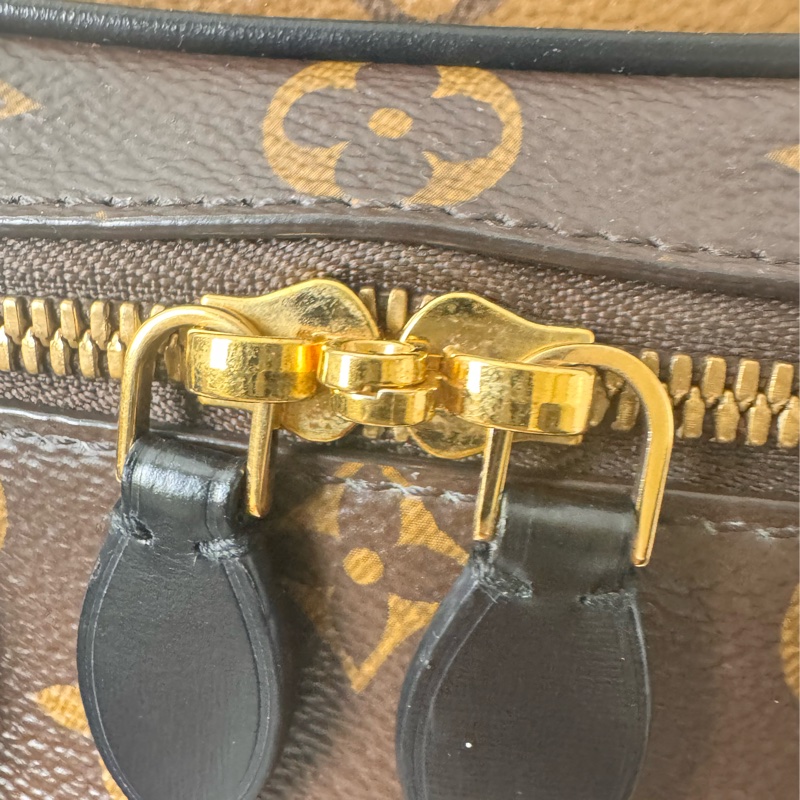 Louis Vuitton LV M45165-3