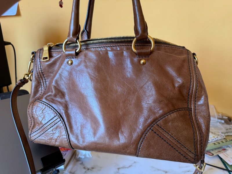 Prada vintage 真皮容量大包-1