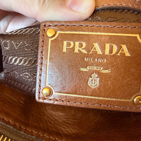 Prada vintage 真皮容量大包-13