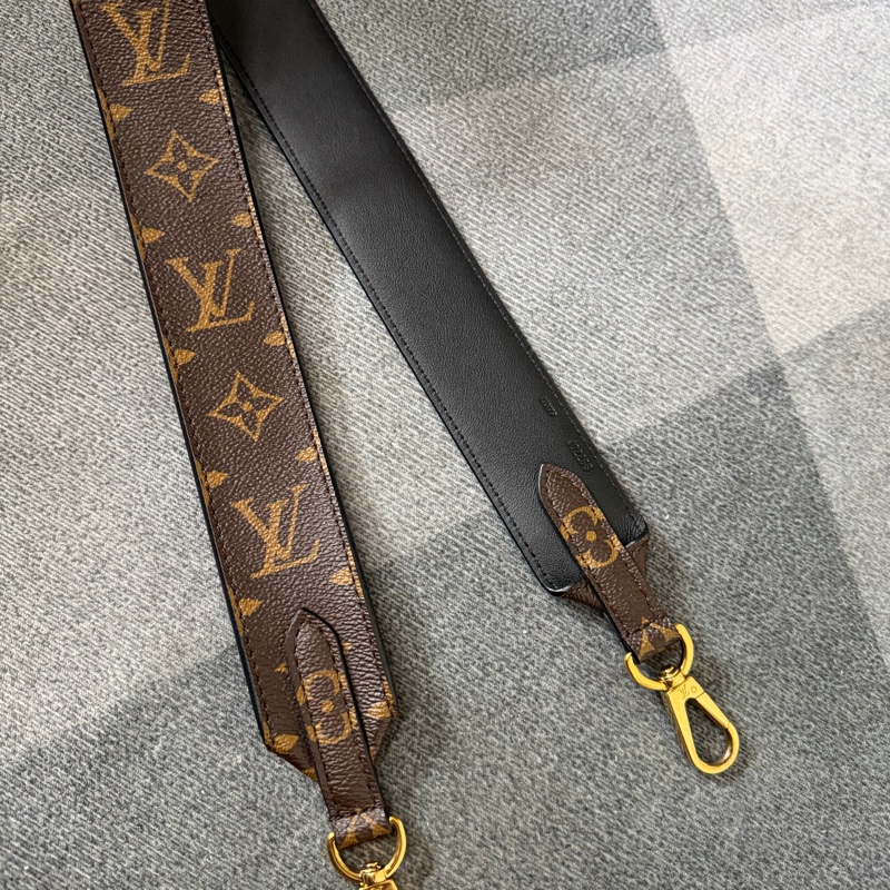 Lv老花黑色肩帶  (J02288)-3