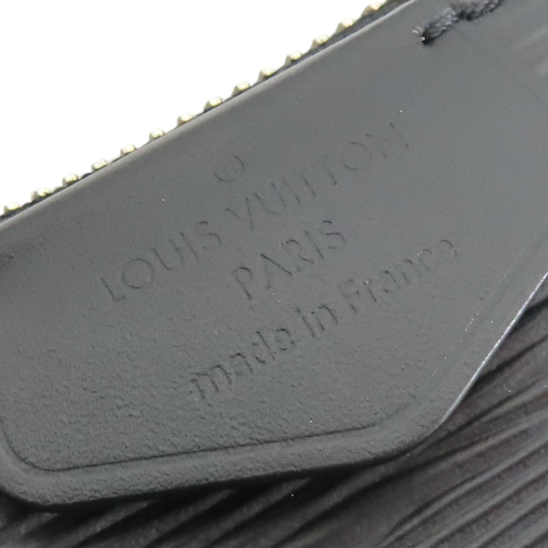 黑色 EPI 水波紋 牛皮 Easy Pouch On Strap 肩背包 M80471【LOUIS VUITTON LV 路易威登】 M80471-5