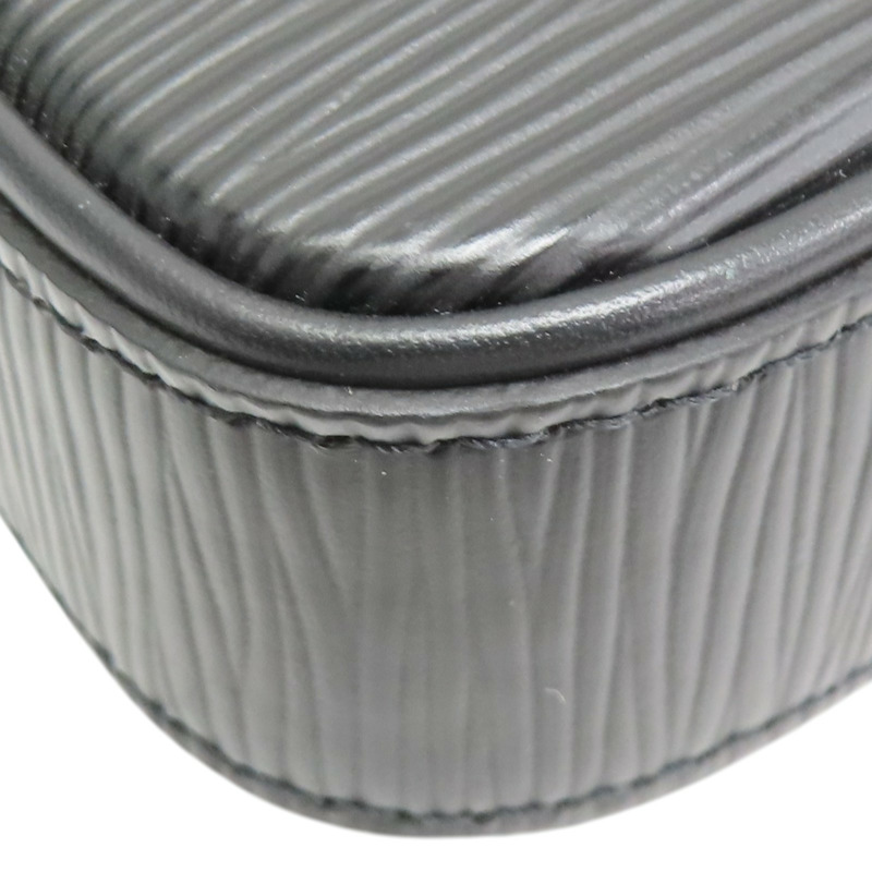 黑色 EPI 水波紋 牛皮 Easy Pouch On Strap 肩背包 M80471【LOUIS VUITTON LV 路易威登】 M80471-9