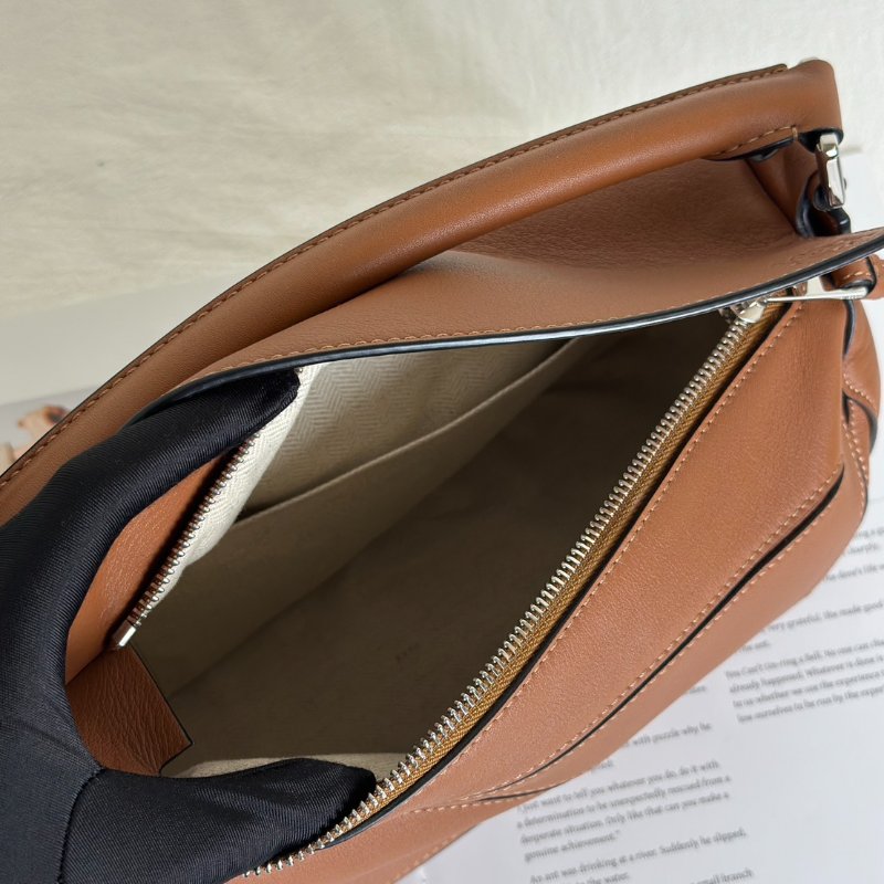 LOEWE Puzzle小牛皮手袋 - 小號棕色-6