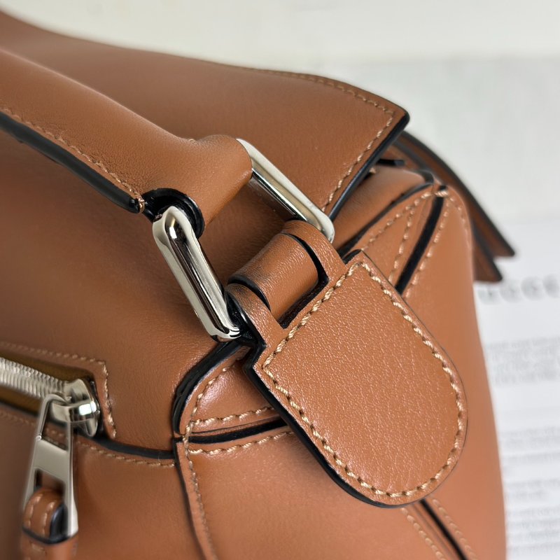 LOEWE Puzzle小牛皮手袋 - 小號棕色-8