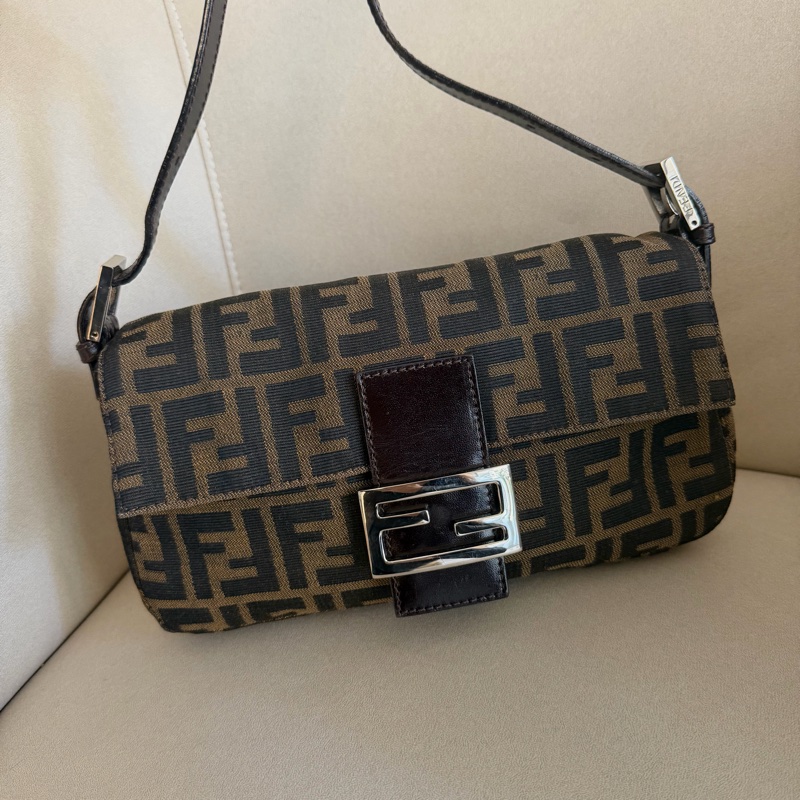 Fendi老花法棍包-0