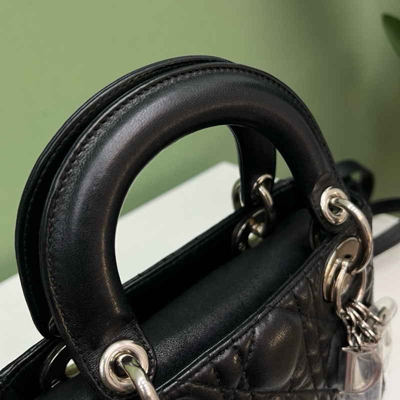 Dior迪奧黑銀翻蓋皮肩帶3格戴妃包-8