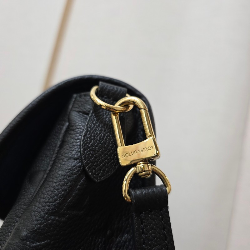 [專櫃快10萬😱] LV黑牛皮壓紋金釦Diane手提肩斜背包-8