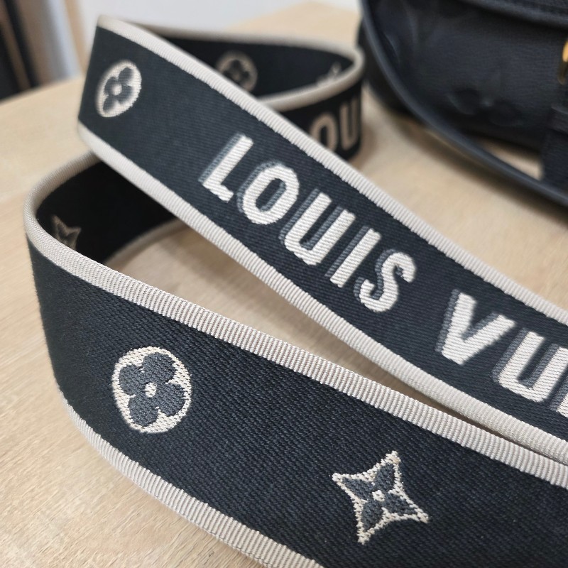 [專櫃快10萬😱] LV黑牛皮壓紋金釦Diane手提肩斜背包-18