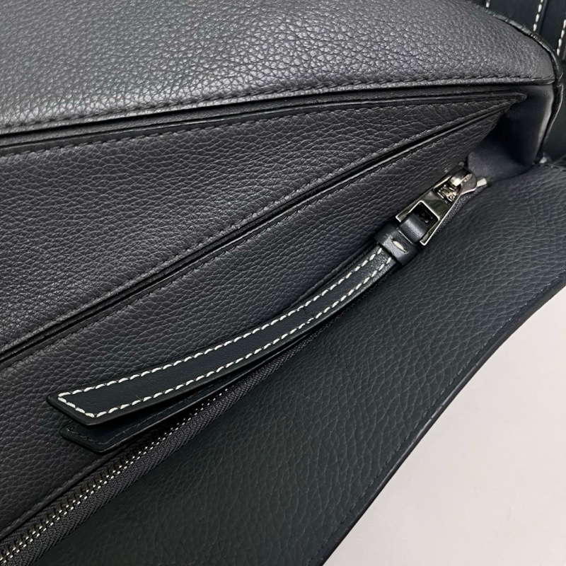 Loewe羅意威 錫器灰puzzle中號幾何包-4