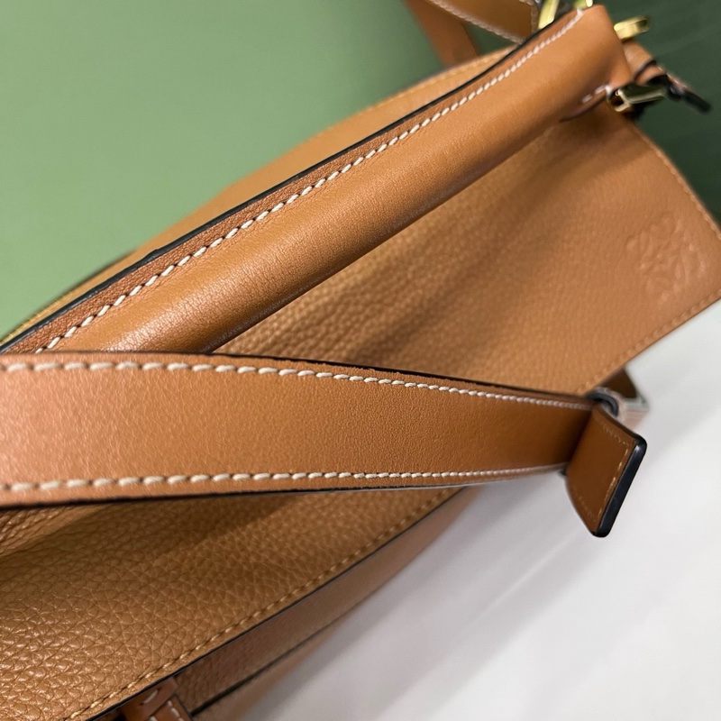 Loewe羅意威焦糖小號puzzle幾何包棕色-1