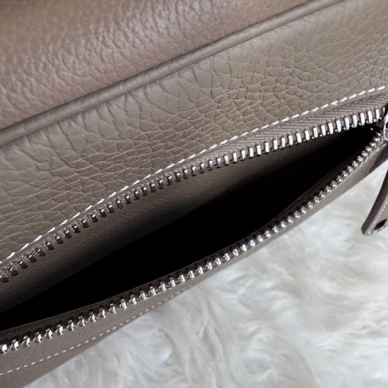 Hermes Petit Courrier 18大象灰銀釦Evercolor斜背包 W刻 男女通用-9