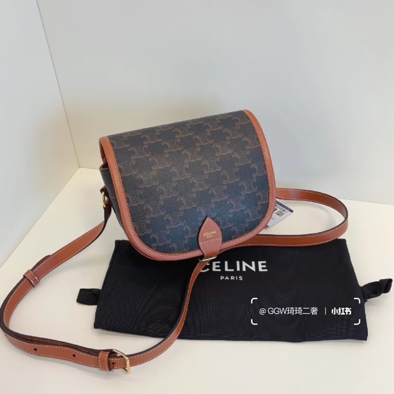 🈶購證 #Lisa及各大明星同款 #全網最低💰 Celine老花凱旋門FOLCO馬鞍包-6