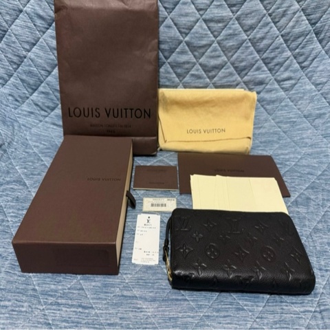 《附專櫃購證》LOUIS VUITTON LV  M60571 M61864 黑色壓紋ㄇ型拉鍊 長夾 皮夾 拉鍊長夾 牛皮 老花