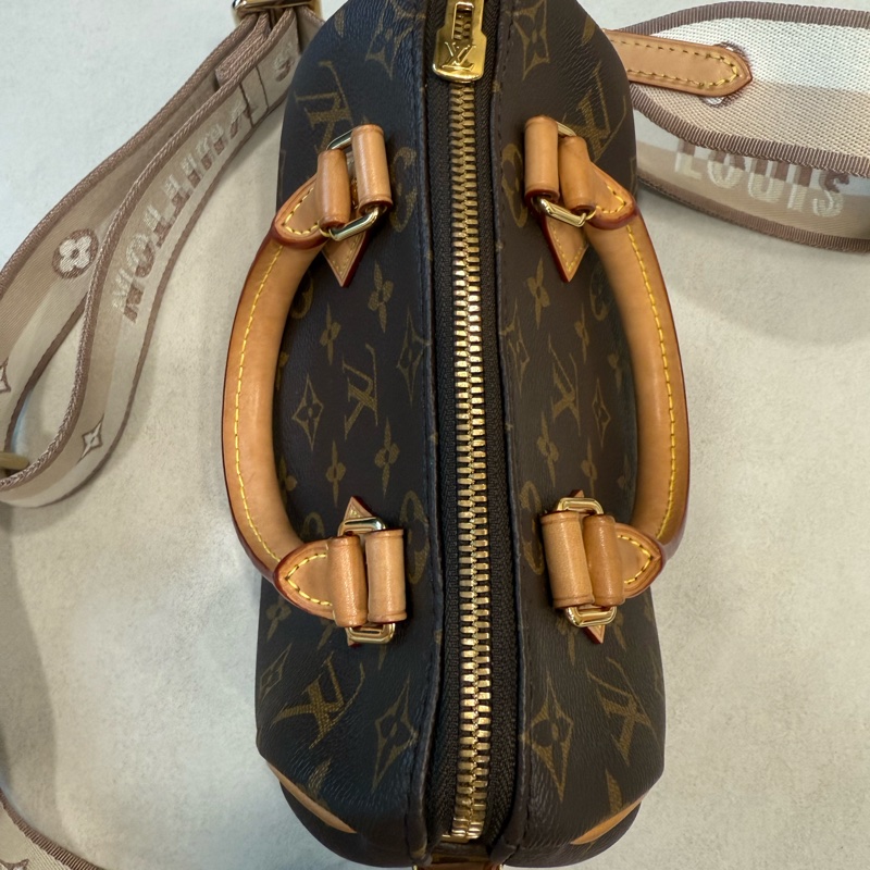 LV speedy 20 Louis Vuitton speedy 20 奶茶色 肩背包 斜背包 超低價 專櫃購入-19