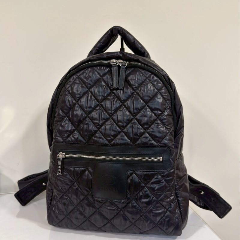 輕便實用❤️‍🔥超低價😍Chanel香奈兒黑色格紋泡芙空氣後背包雙肩包🎒-4