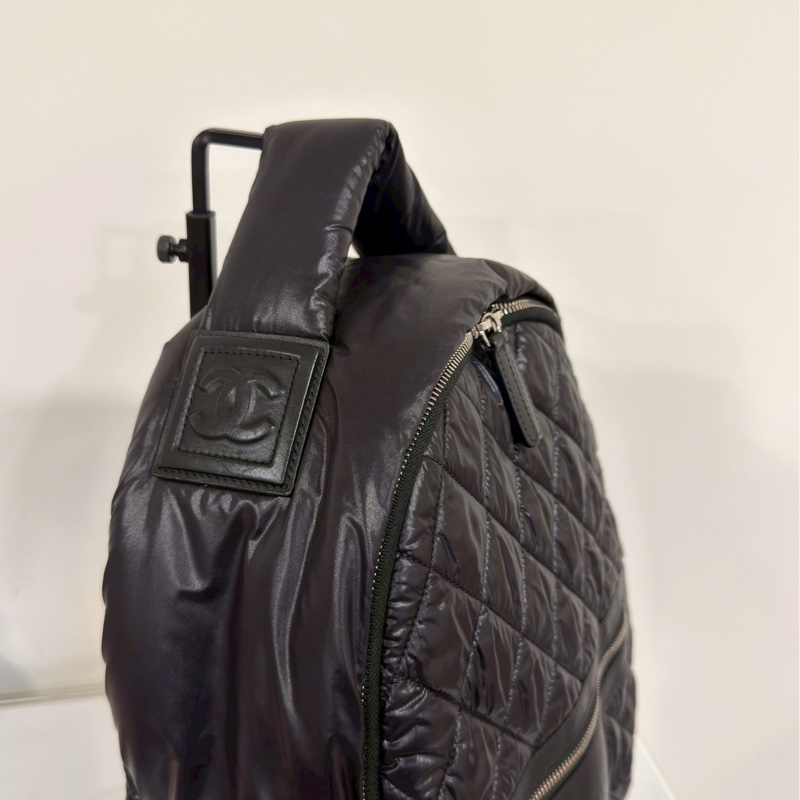 輕便實用❤️‍🔥超低價😍Chanel香奈兒黑色格紋泡芙空氣後背包雙肩包🎒-7