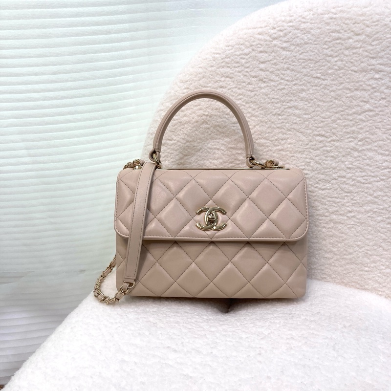 Chanel香奈兒奶茶色羊皮TrendyCC手提側背包三層翻蓋淡金釦經典菱格A92236-4