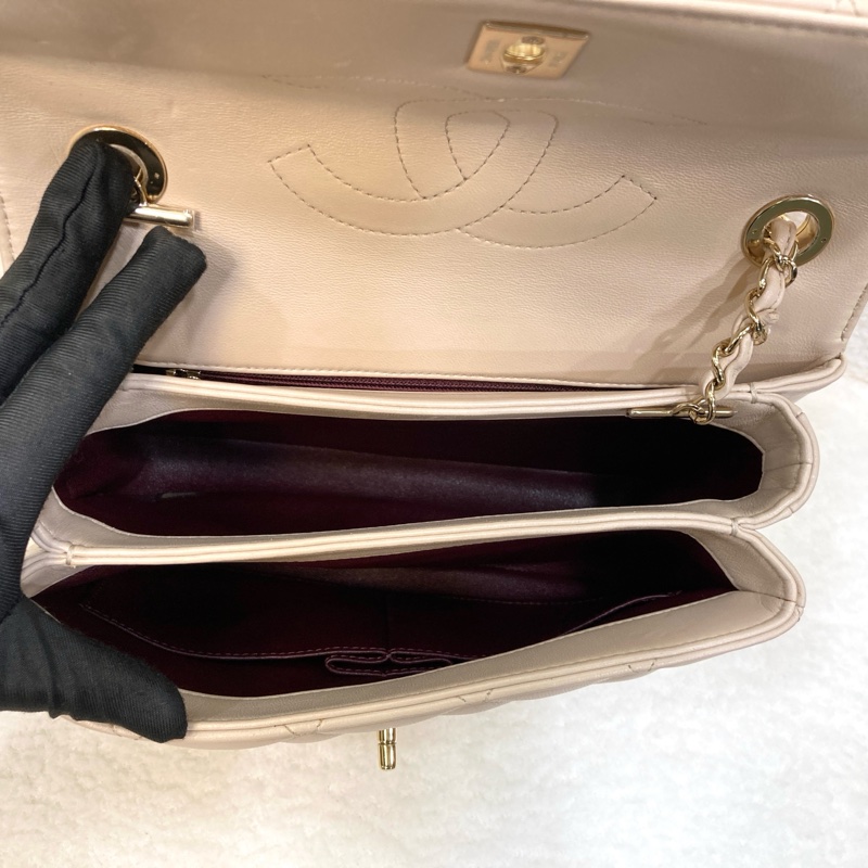 Chanel香奈兒奶茶色羊皮TrendyCC手提側背包三層翻蓋淡金釦經典菱格A92236-8