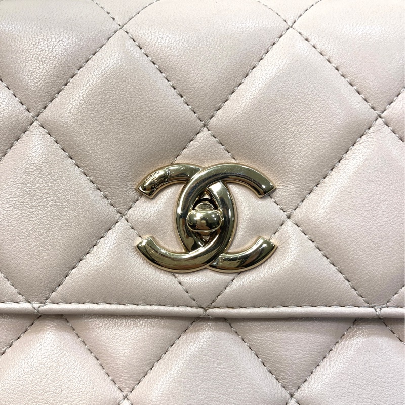 Chanel香奈兒奶茶色羊皮TrendyCC手提側背包三層翻蓋淡金釦經典菱格A92236-25